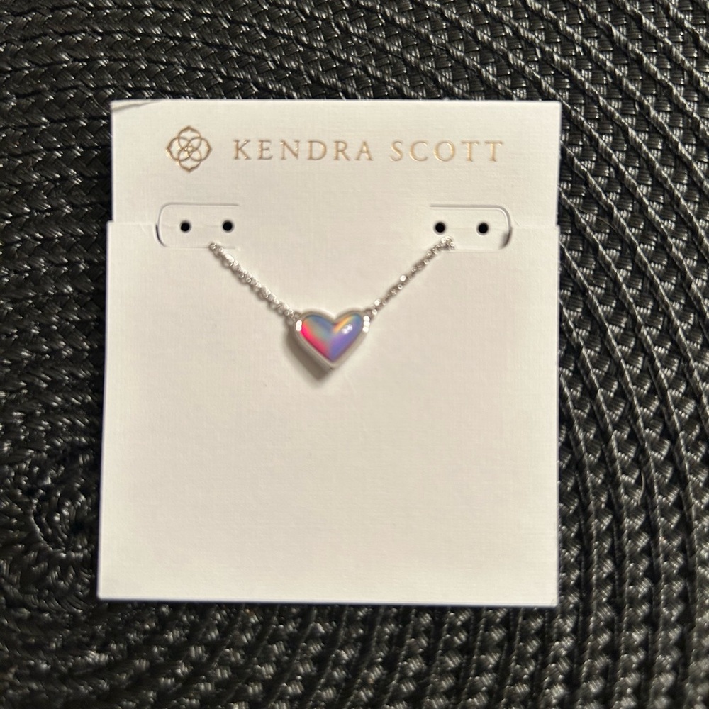 Kendra Scott Iridescent Heart Necklace - Picture 2 of 4